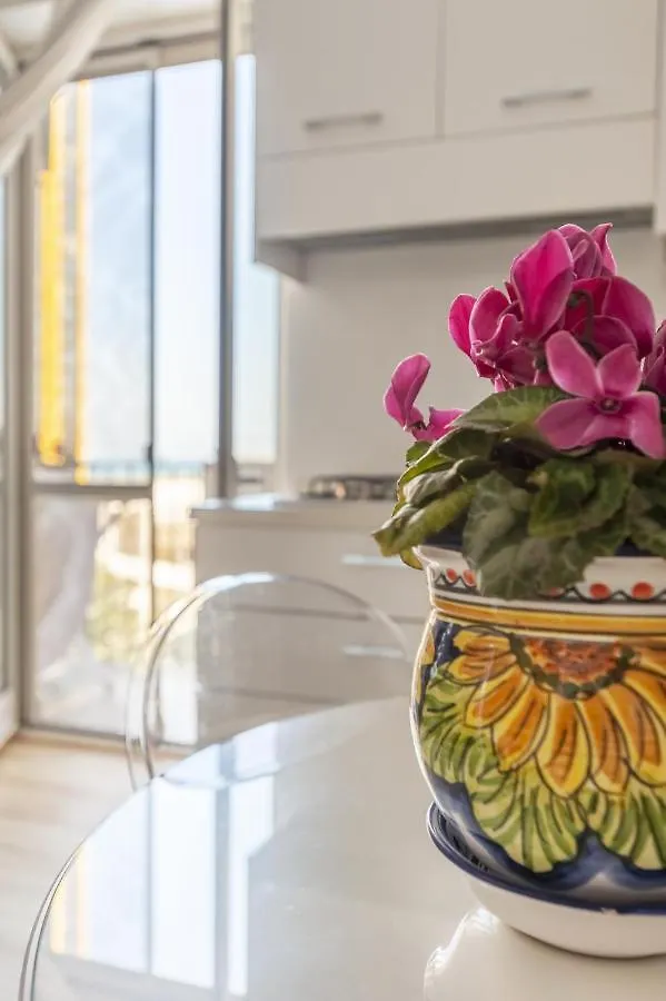 Traiano Luxury Home Bari Apartment