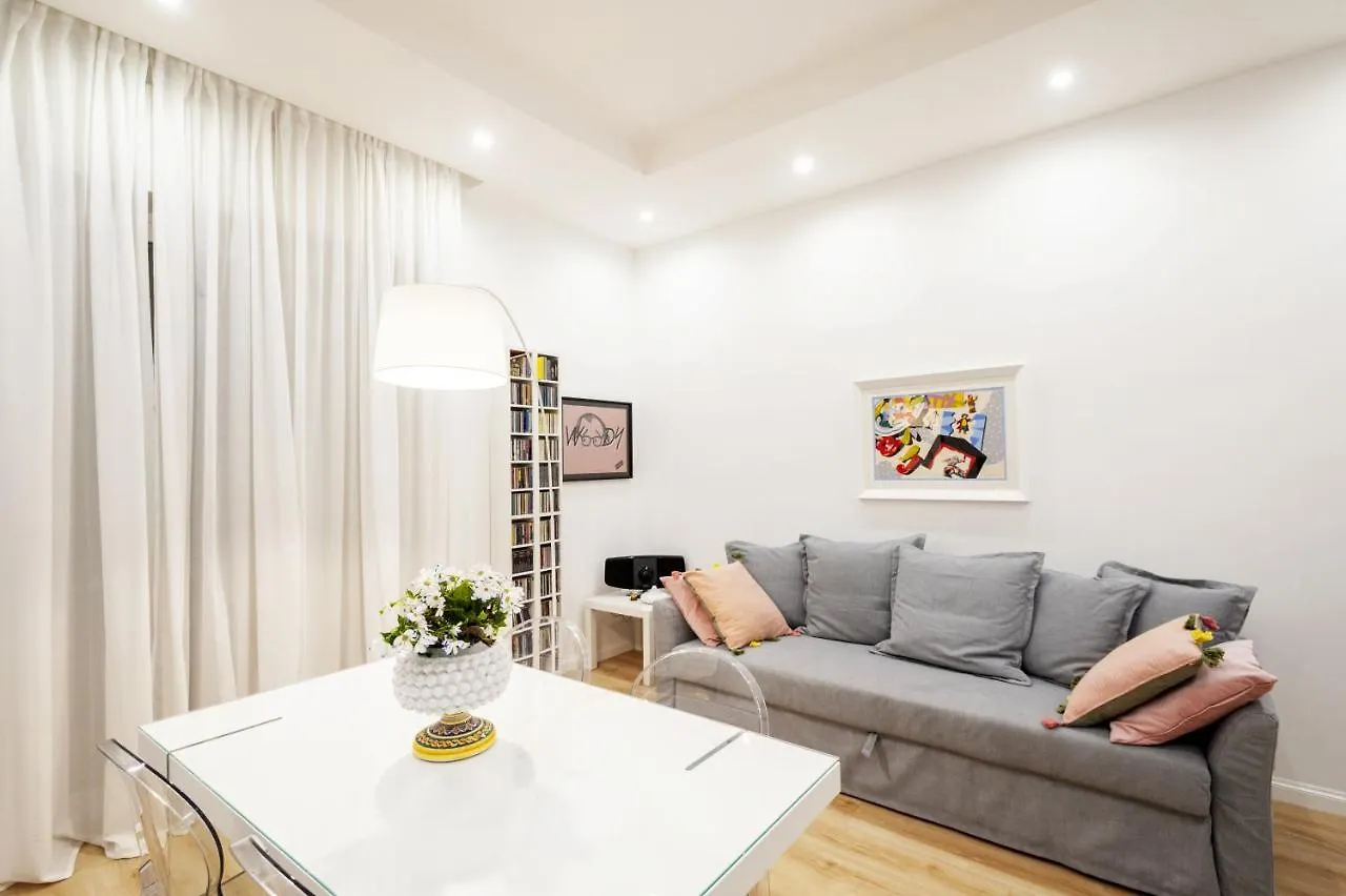 Apartment Traiano Luxury Home Bari Italy