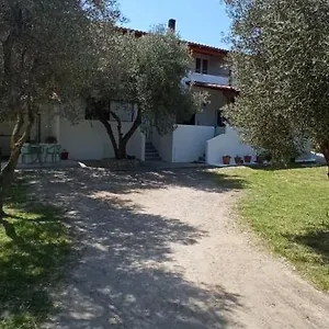 https://house-eugenia-sarti-63072.hotelschalkidiki.net